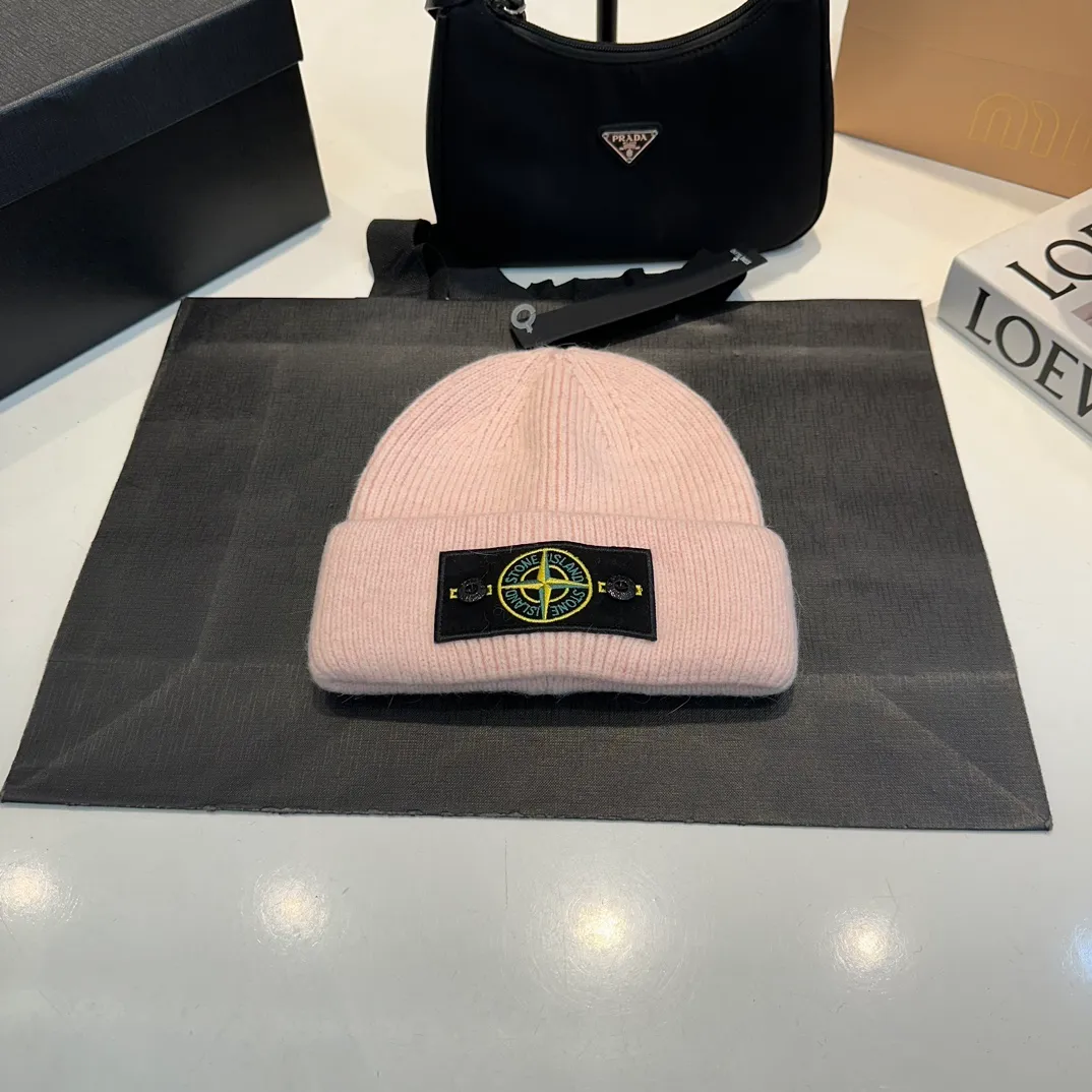 P60 Trendy brand Stone Island STONE classic popular cashmere wool knitted hat New autumn and winter cashmere woolen hat, men and women cold hat, Little Red Riding Hood popular style